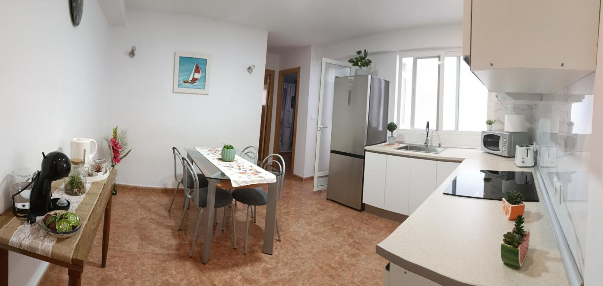 Daoiz, Vivienda Vacacional Para Familias Y Mayores De 25 Anos En El Grao De Gandia 3Ro Sin Ascensor Playa de Gandia Kültér fotó