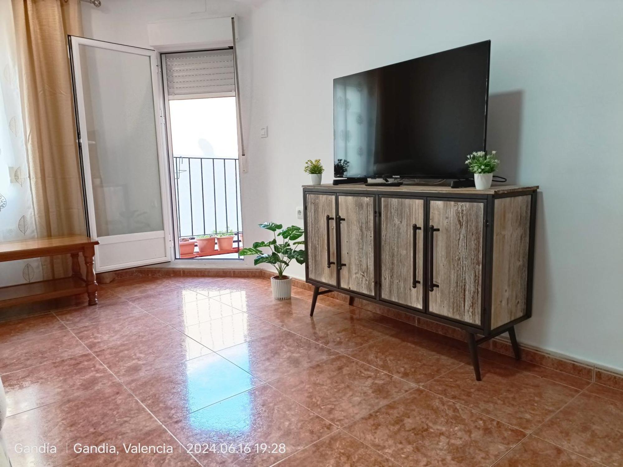 Daoiz, Vivienda Vacacional Para Familias Y Mayores De 25 Anos En El Grao De Gandia 3Ro Sin Ascensor Playa de Gandia Kültér fotó